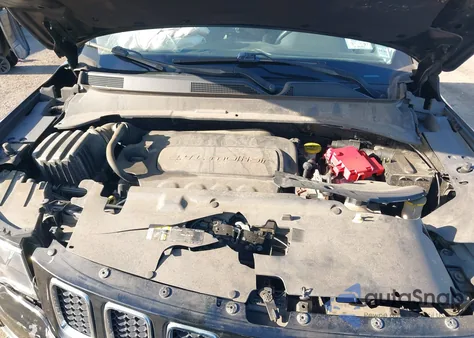 2019 Jeep Compass Latitude 4X4 from USA, damaged, VIN 3C4NJDBBXKT600409